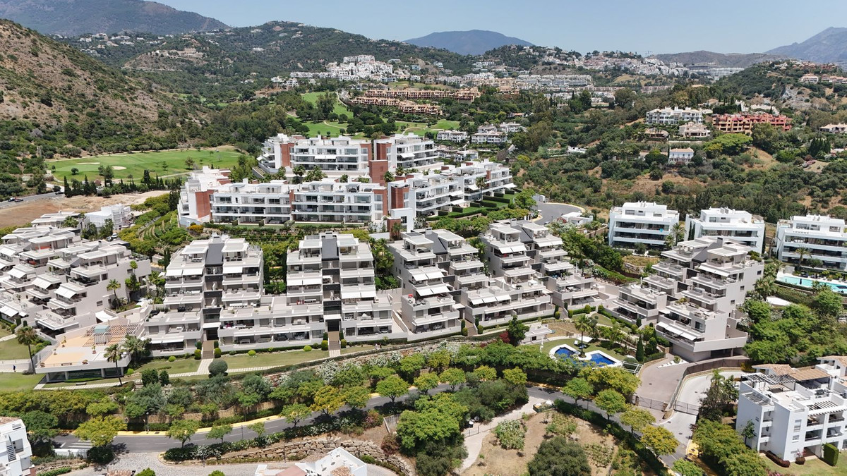 3 Bed Apartment for sale in Benahavís Costa Del Sol, Málaga, Spain