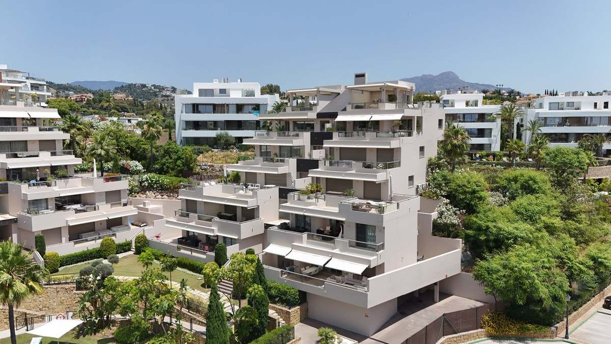 3 Bed Apartment for sale in Benahavís Costa Del Sol, Málaga, Spain