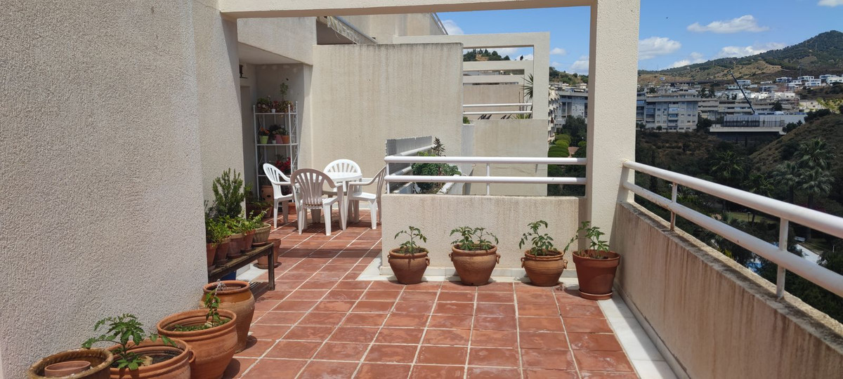 3 Bed Apartment for sale in Limonar Málaga Ciudad, Málaga, Spain