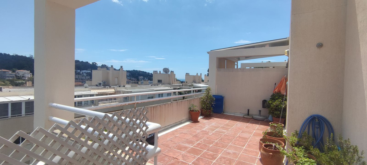 3 Bed Apartment for sale in Limonar Málaga Ciudad, Málaga, Spain