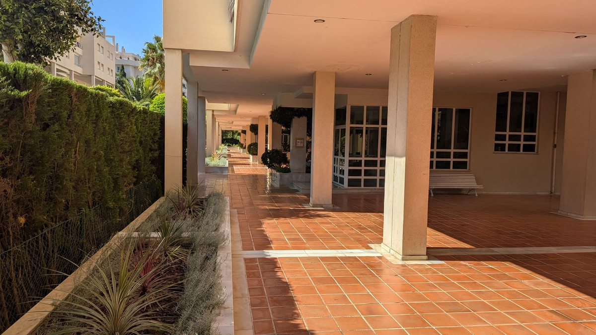 3 Bed Apartment for sale in Limonar Málaga Ciudad, Málaga, Spain