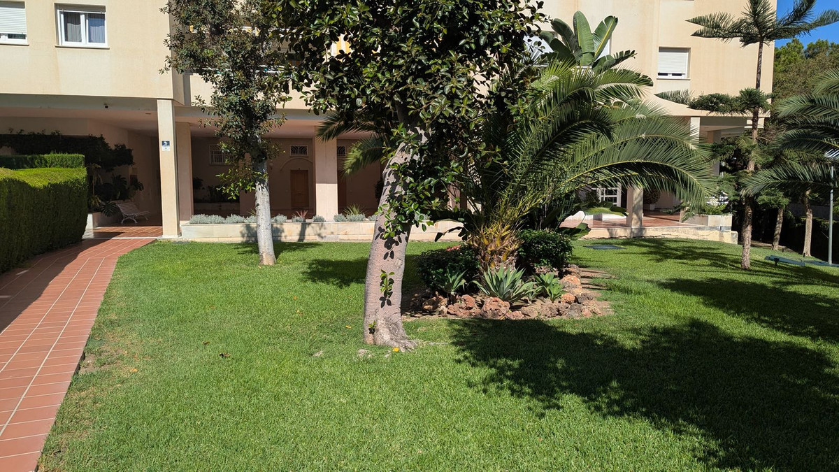 3 Bed Apartment for sale in Limonar Málaga Ciudad, Málaga, Spain