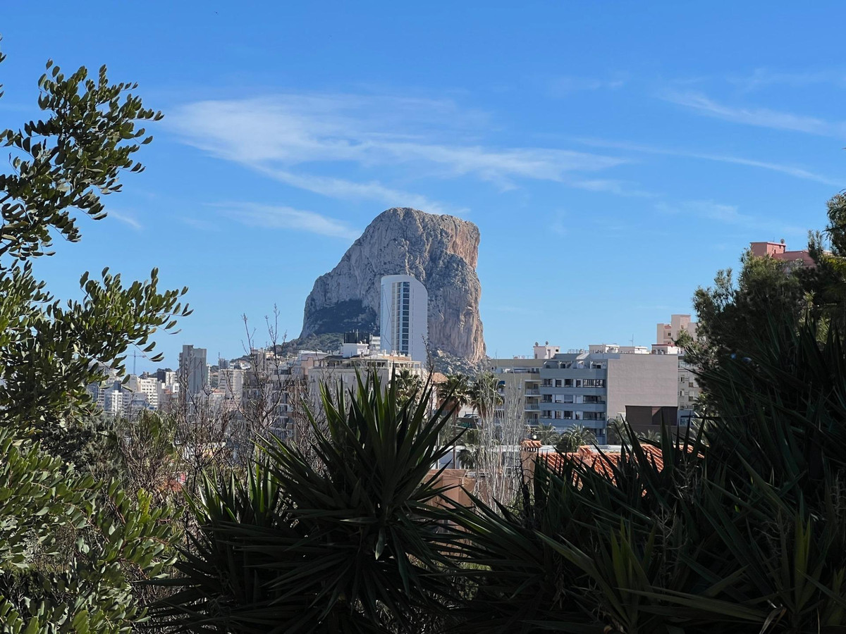 9 Bed Townhouse for sale in Calpe Costa Blanca, Alicante, Spain