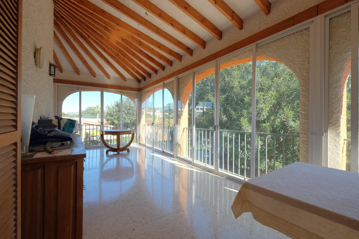 9 Bed Townhouse for sale in Calpe Costa Blanca, Alicante, Spain