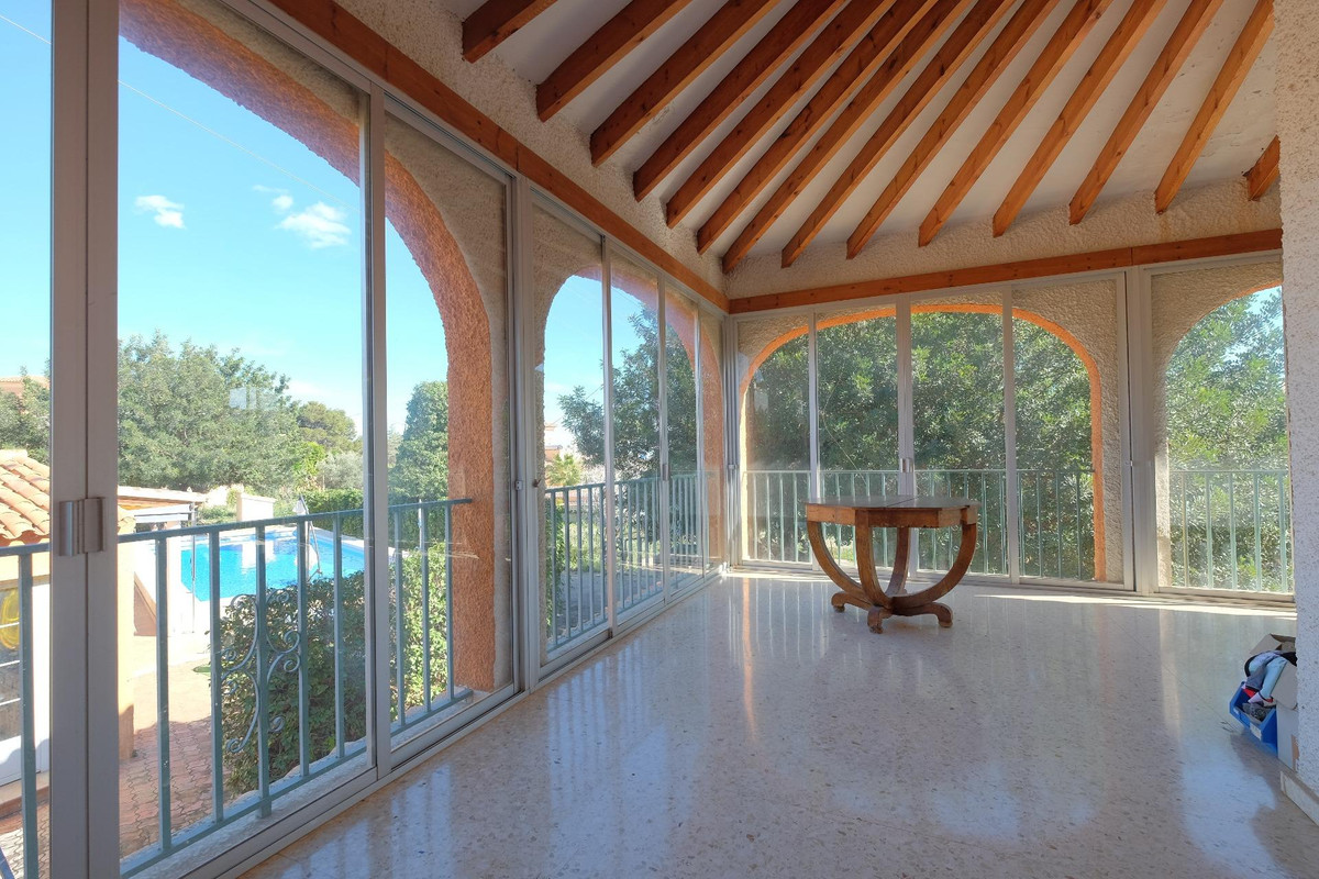 9 Bed Townhouse for sale in Calpe Costa Blanca, Alicante, Spain