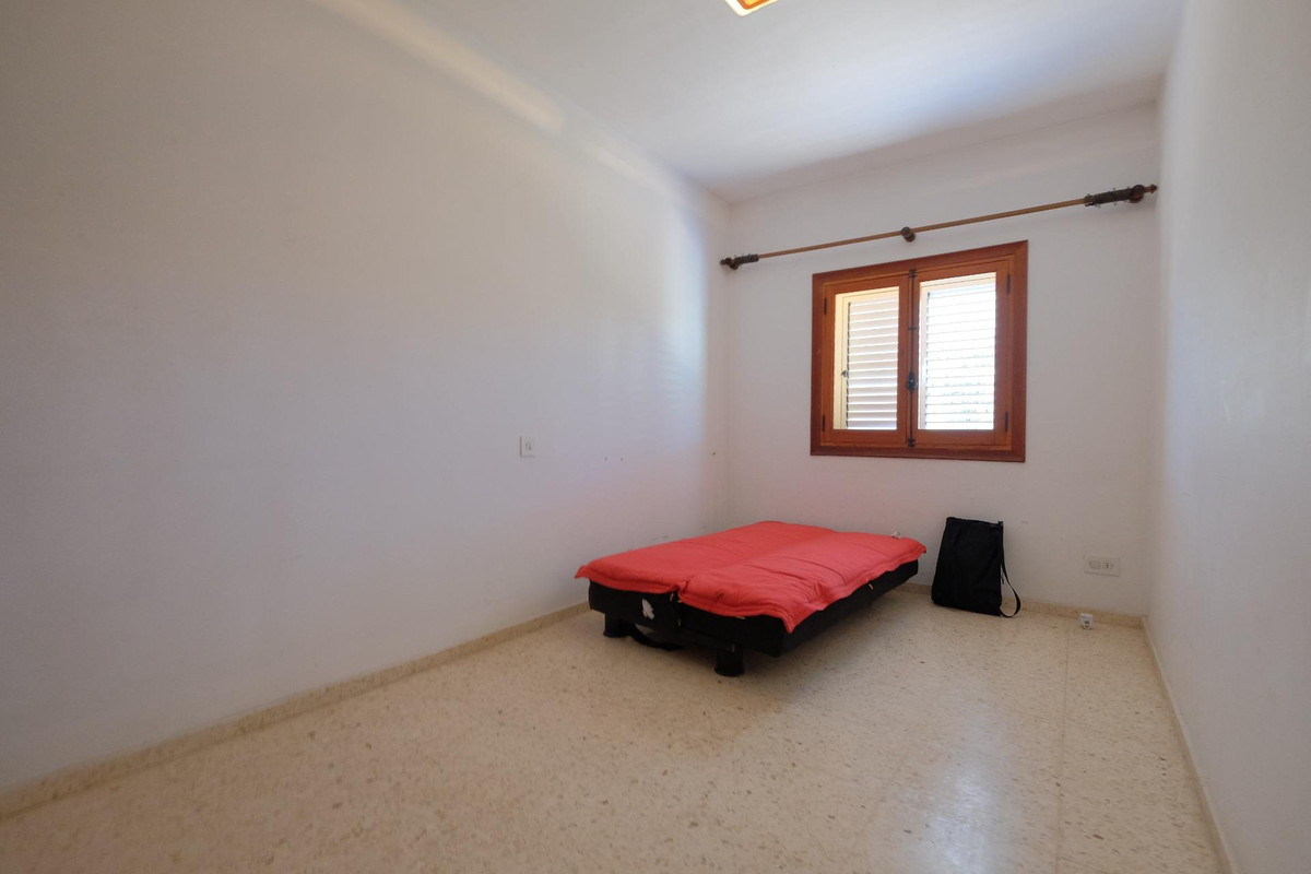 9 Bed Townhouse for sale in Calpe Costa Blanca, Alicante, Spain