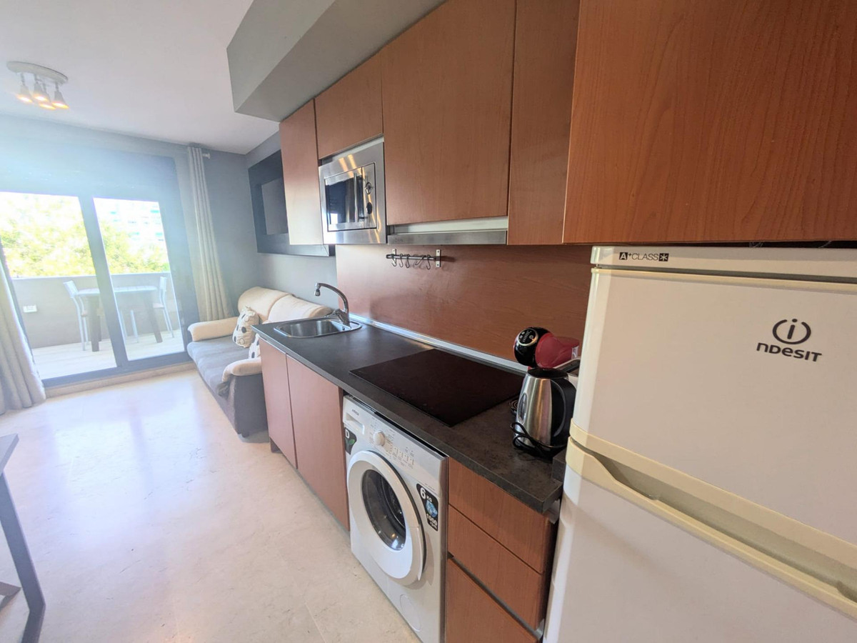 1 Bed Apartment for sale in Benalmadena Costa Costa Del Sol, Málaga, Spain