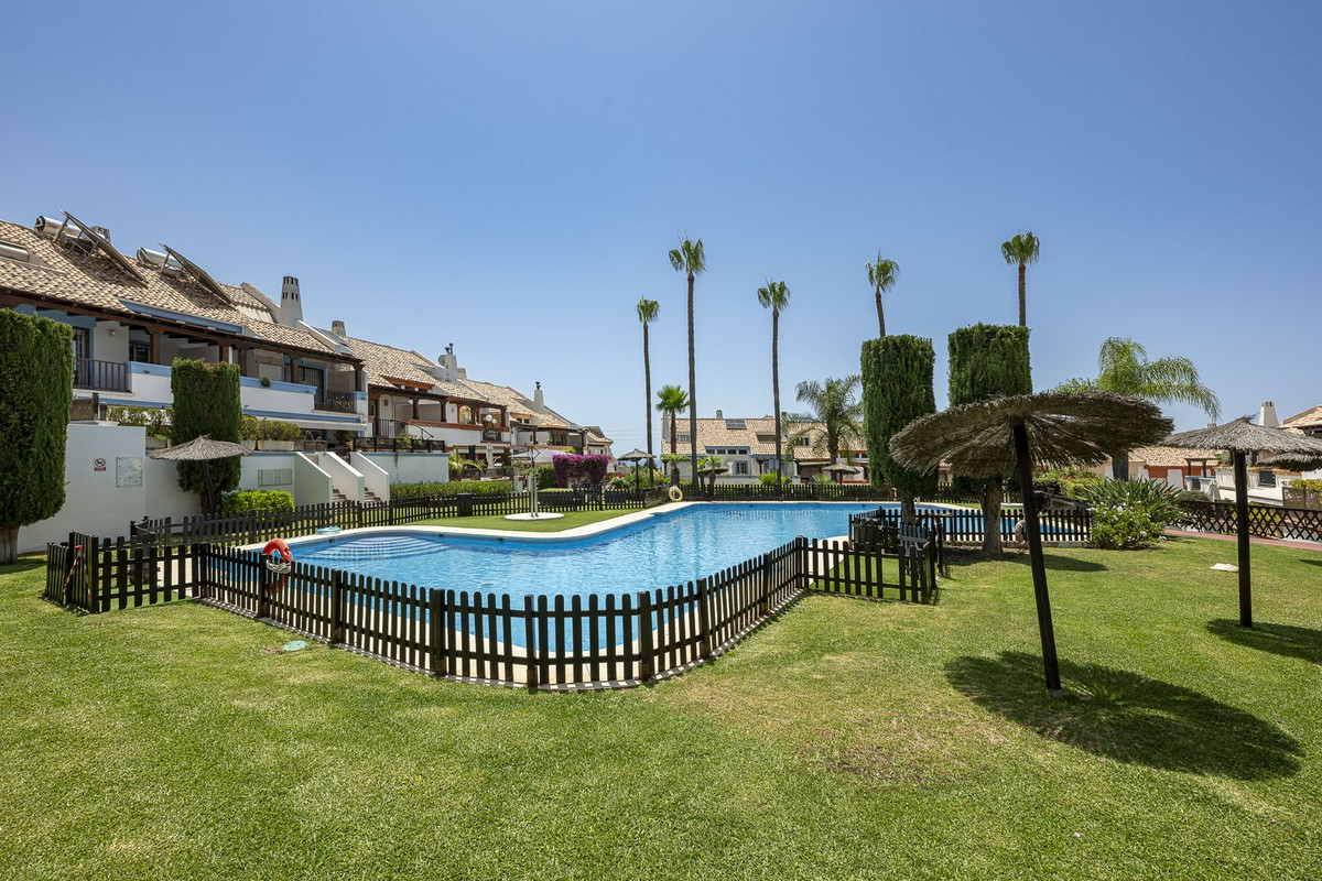 Se vende Adosada de 4 dormitorios en Costa Del Sol, Málaga, España