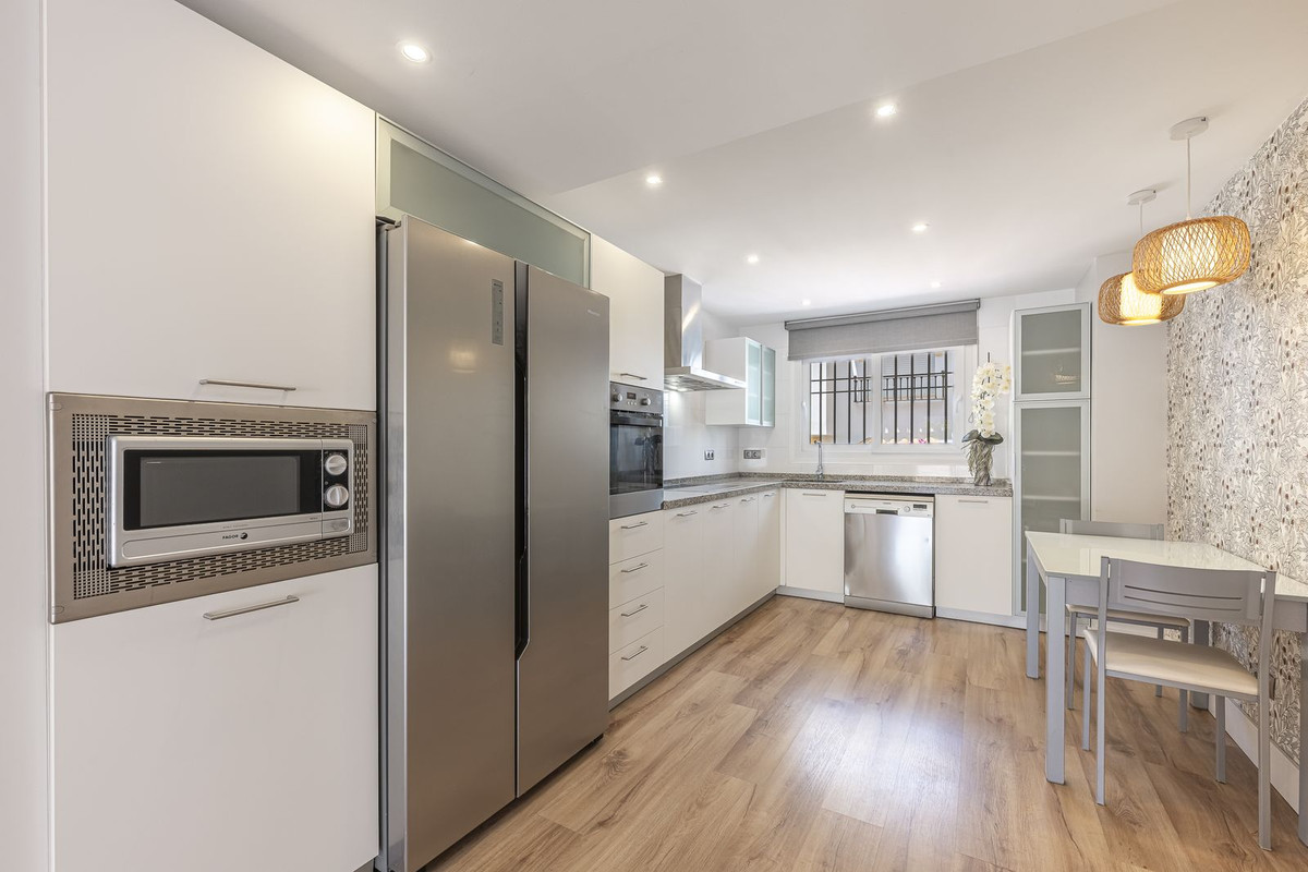 Se vende Adosada de 4 dormitorios en Costa Del Sol, Málaga, España