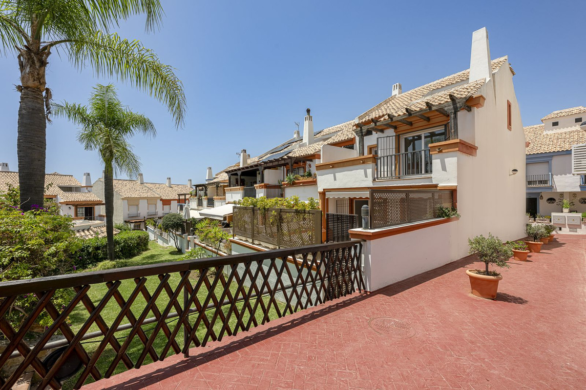 Se vende Adosada de 4 dormitorios en Costa Del Sol, Málaga, España