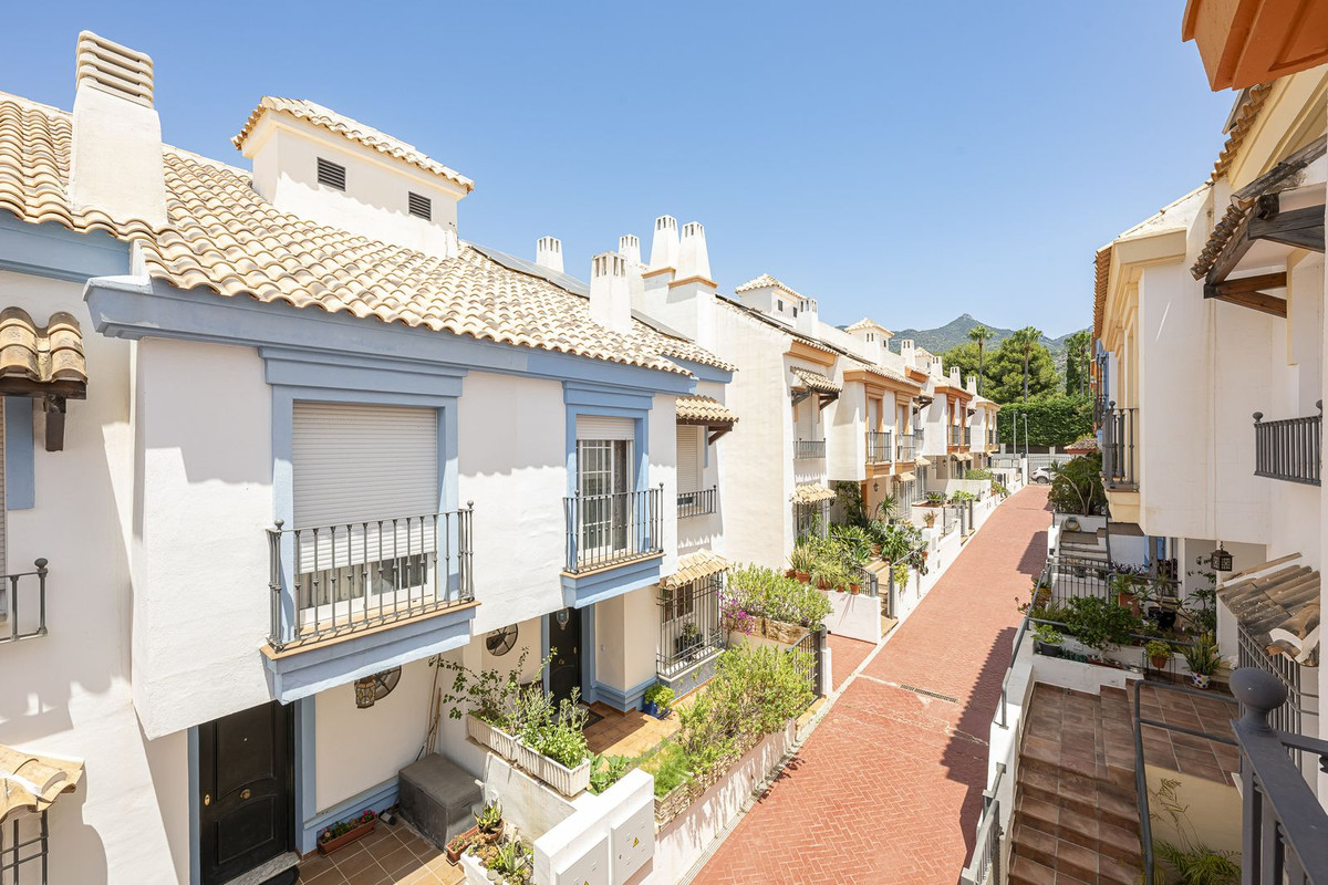 Se vende Adosada de 4 dormitorios en Costa Del Sol, Málaga, España