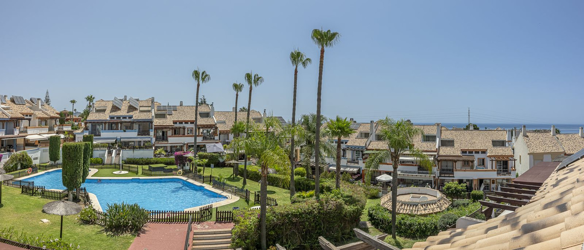 Se vende Adosada de 4 dormitorios en Costa Del Sol, Málaga, España