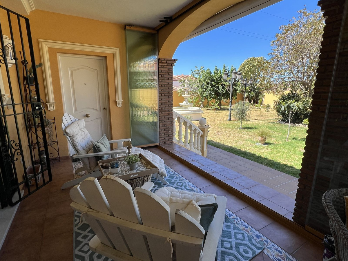 5 Bed Townhouse for sale in Rincón De La Victoria Costa Del Sol East, Málaga, Spain
