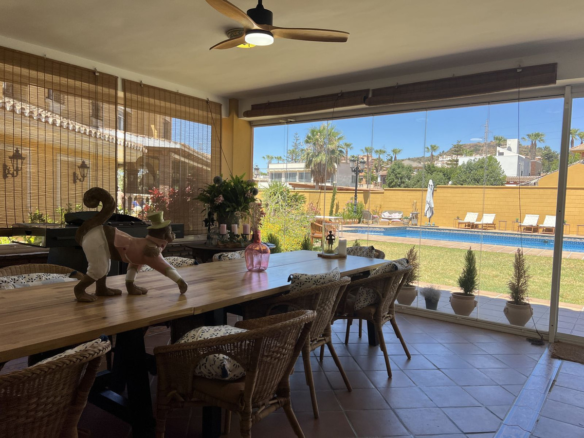 5 Bed Townhouse for sale in Rincón De La Victoria Costa Del Sol East, Málaga, Spain