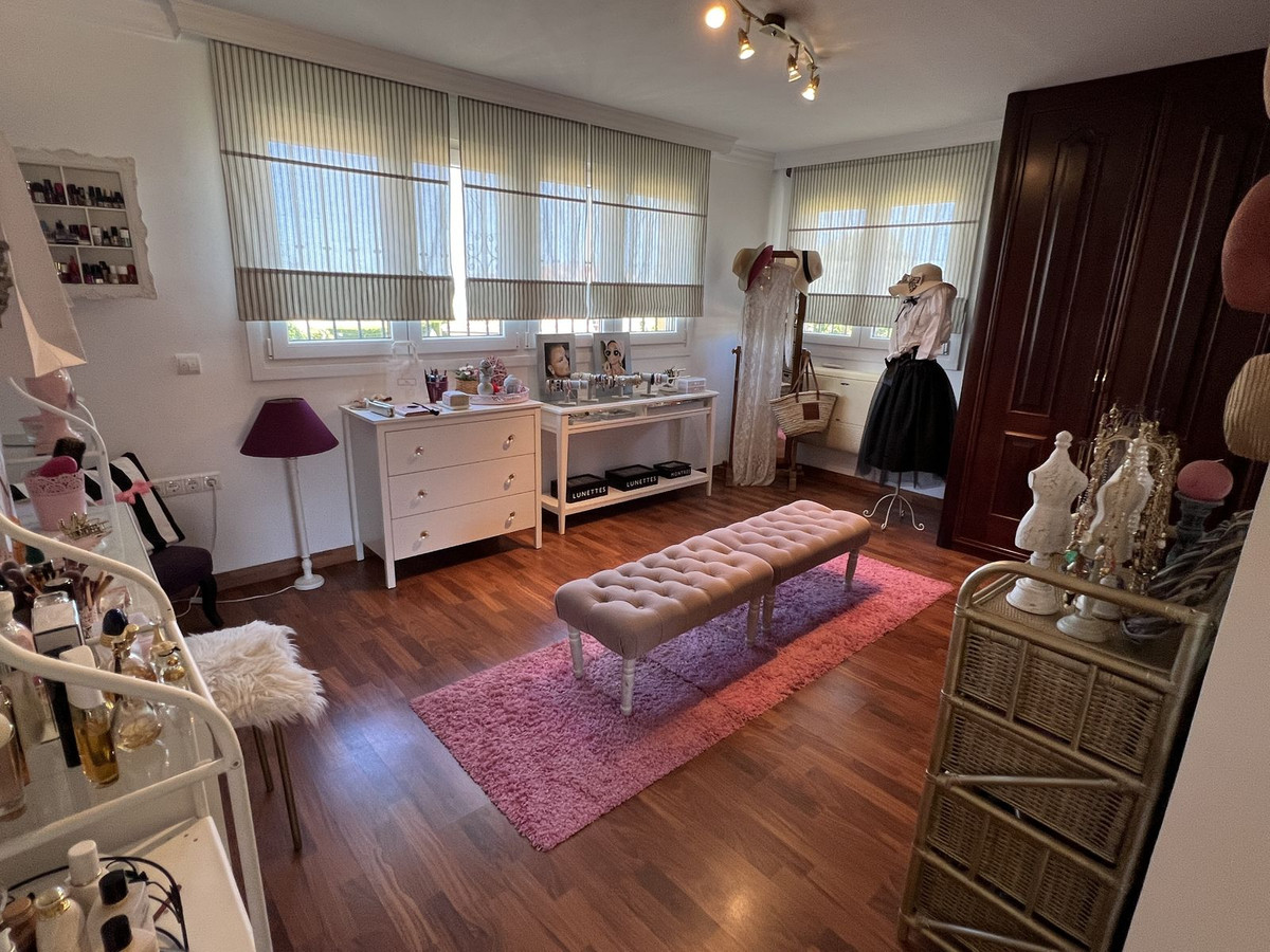 5 Bed Townhouse for sale in Rincón De La Victoria Costa Del Sol East, Málaga, Spain