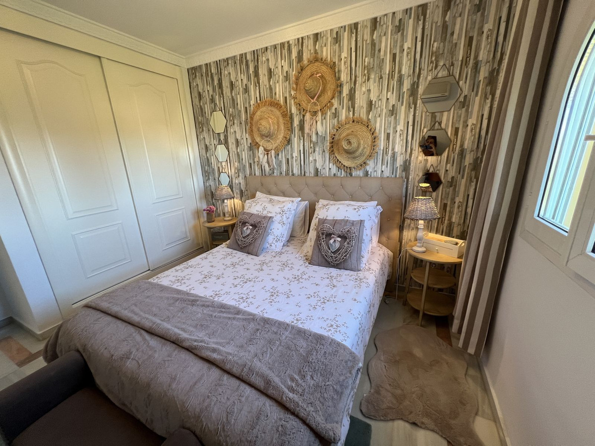 5 Bed Townhouse for sale in Rincón De La Victoria Costa Del Sol East, Málaga, Spain