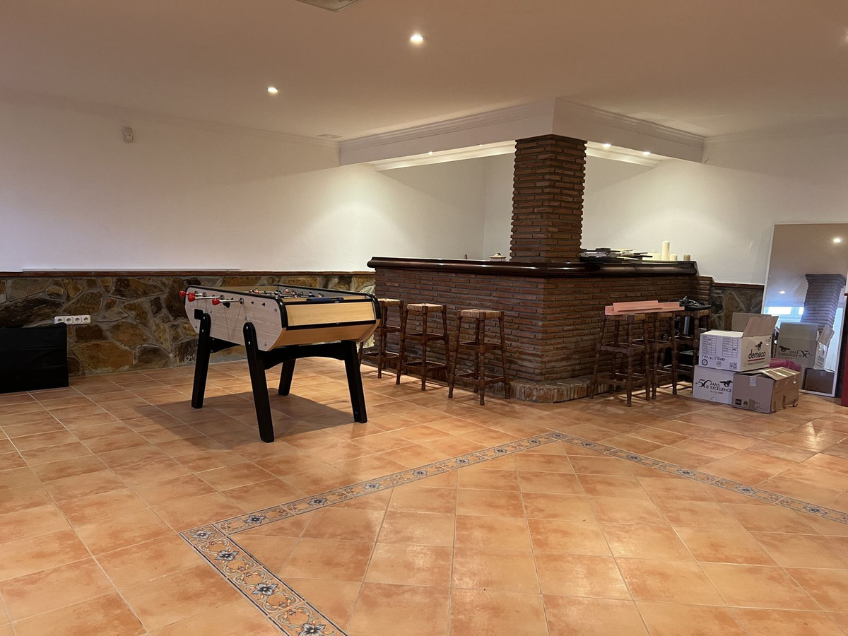 5 Bed Townhouse for sale in Rincón De La Victoria Costa Del Sol East, Málaga, Spain