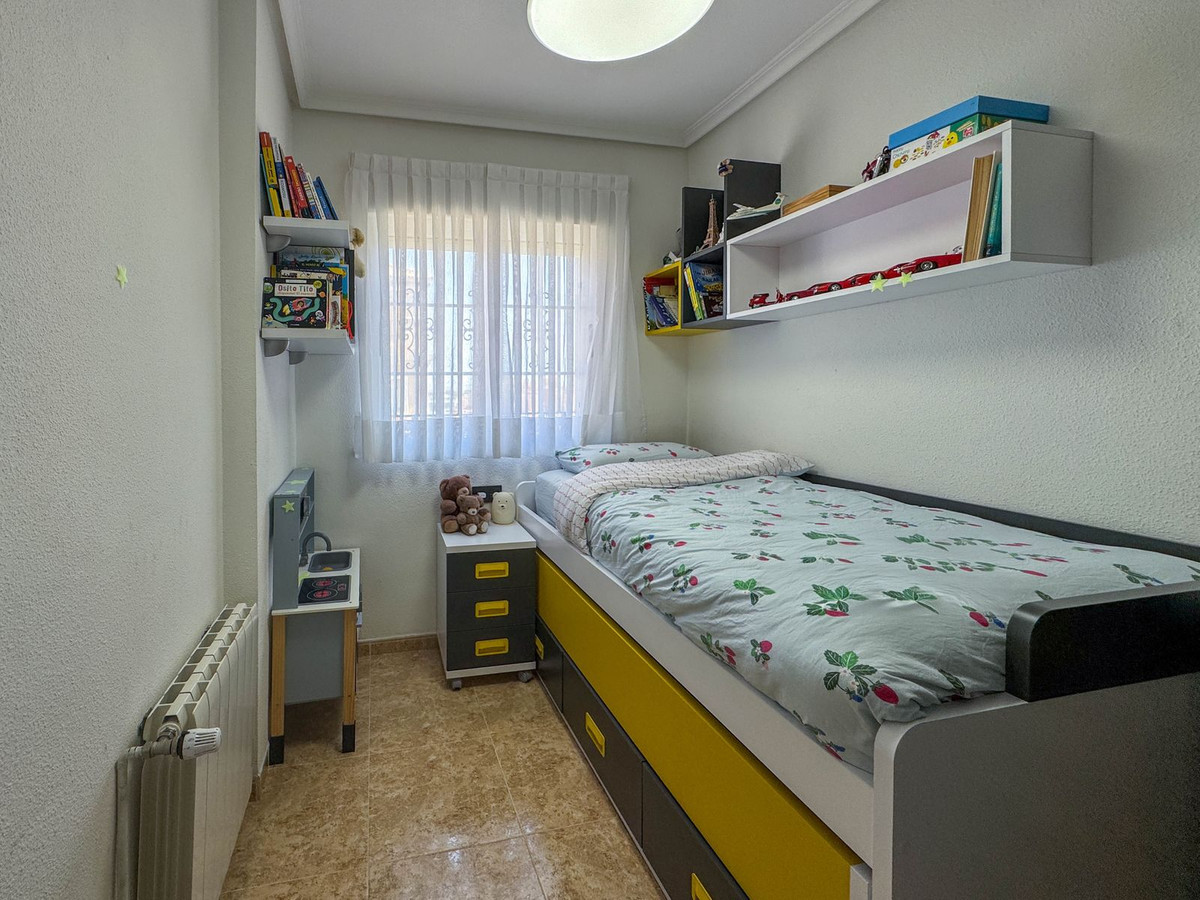 Se vende Pareada de 3 dormitorios en Costa Blanca, Alicante, España