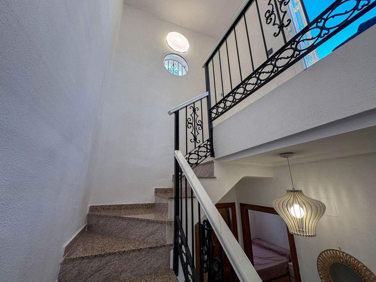 Se vende Pareada de 3 dormitorios en Costa Blanca, Alicante, España