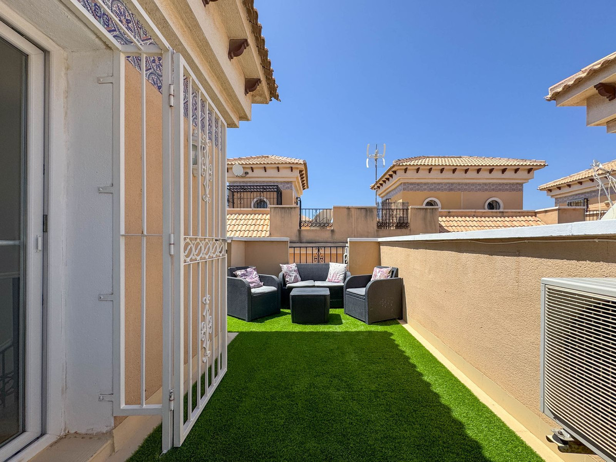 Se vende Pareada de 3 dormitorios en Costa Blanca, Alicante, España