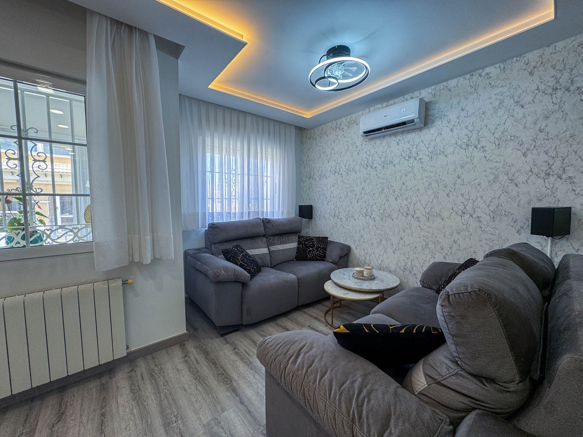 Se vende Pareada de 3 dormitorios en Costa Blanca, Alicante, España