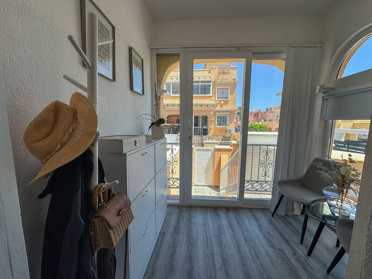 Se vende Pareada de 3 dormitorios en Costa Blanca, Alicante, España