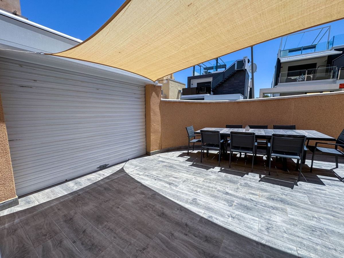 Se vende Pareada de 3 dormitorios en Costa Blanca, Alicante, España