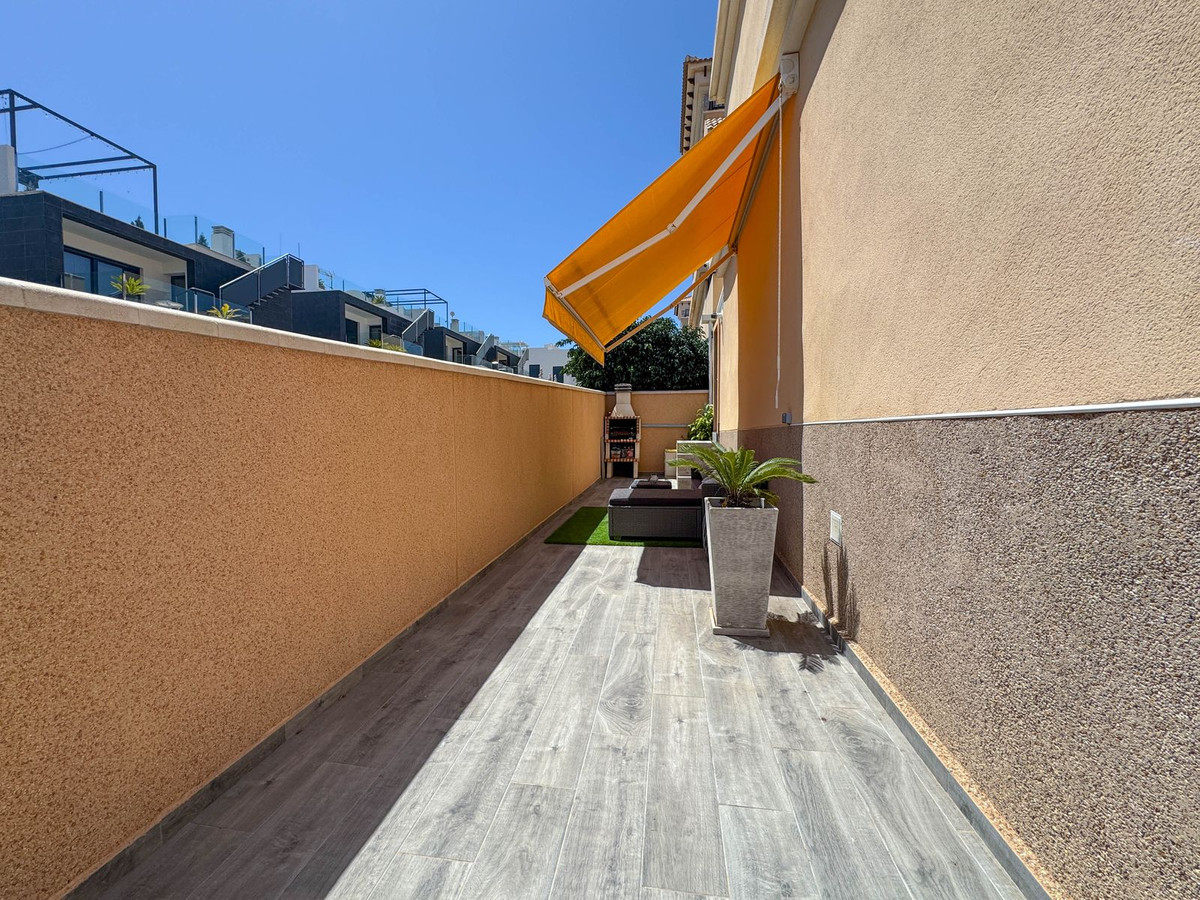 Se vende Pareada de 3 dormitorios en Costa Blanca, Alicante, España