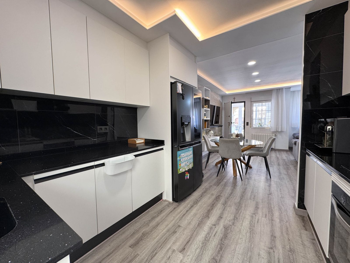 Se vende Pareada de 3 dormitorios en Costa Blanca, Alicante, España