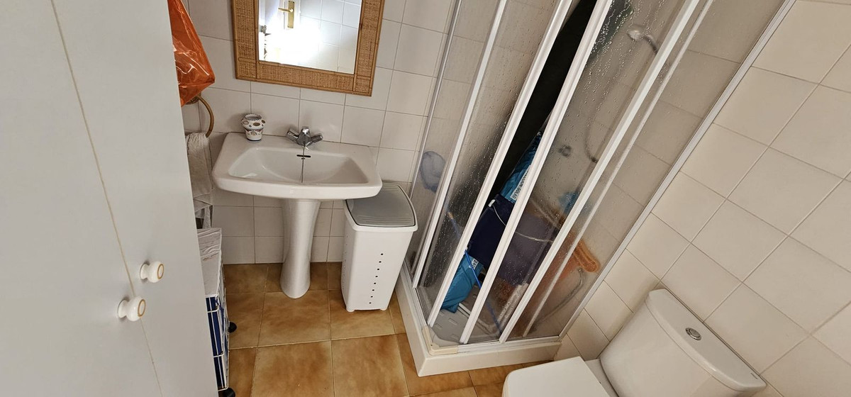 Se vende Villa - Chalet de 5 dormitorios en Costa Blanca, Alicante, España