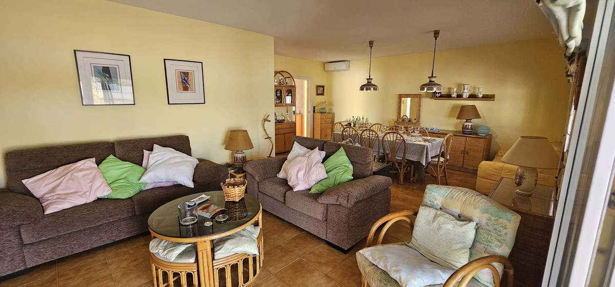 Se vende Villa - Chalet de 5 dormitorios en Costa Blanca, Alicante, España