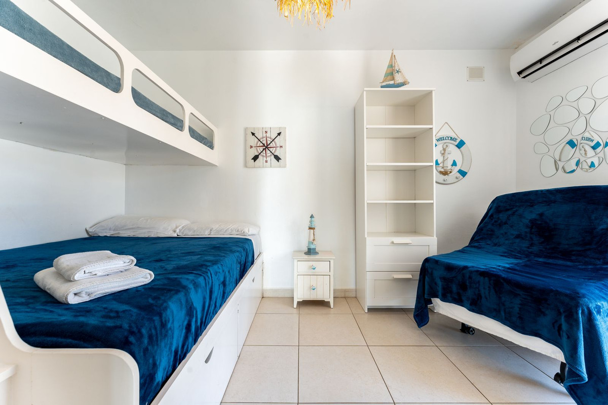 2 Bed Townhouse for sale in Calahonda Costa Del Sol, Málaga, Spain
