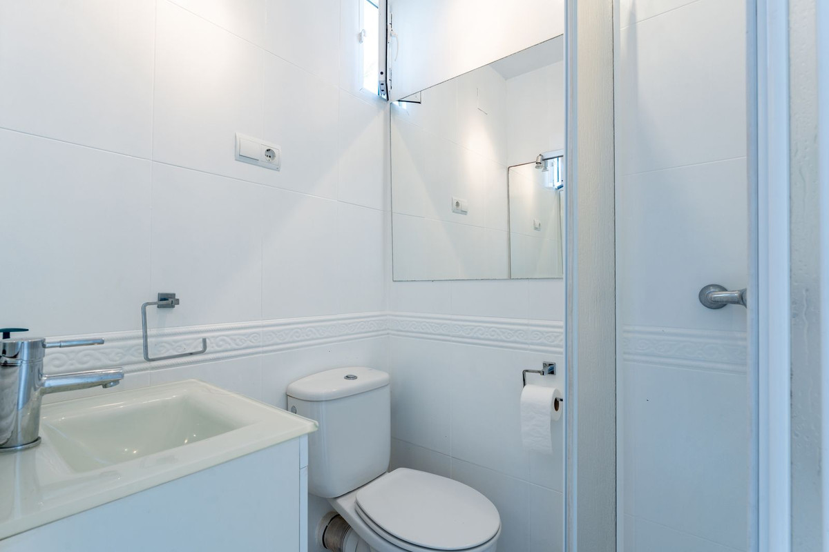 2 Bed Townhouse for sale in Calahonda Costa Del Sol, Málaga, Spain