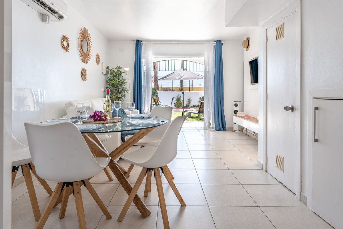 2 Bed Townhouse for sale in Calahonda Costa Del Sol, Málaga, Spain