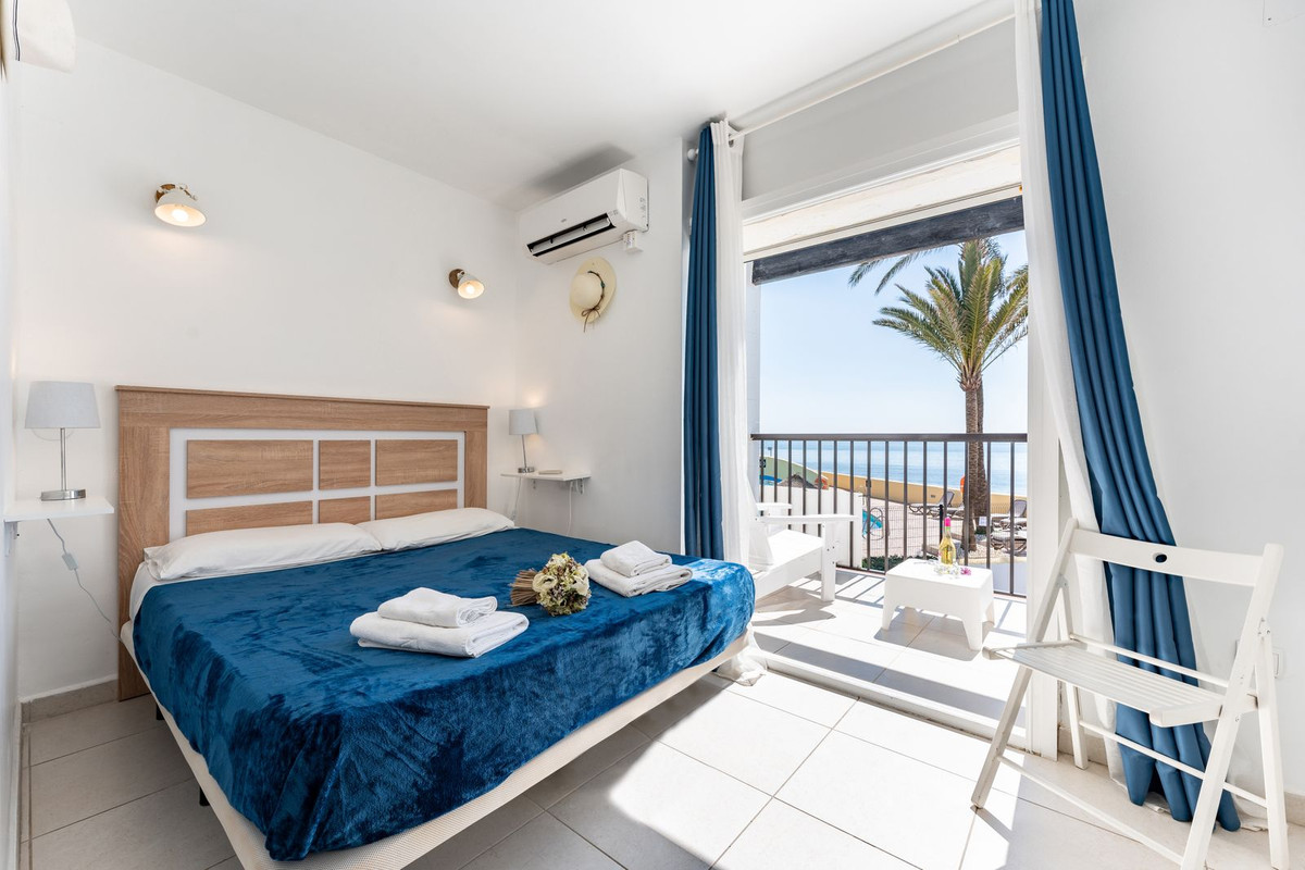 2 Bed Townhouse for sale in Calahonda Costa Del Sol, Málaga, Spain