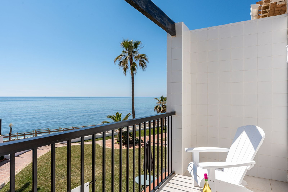 2 Bed Townhouse for sale in Calahonda Costa Del Sol, Málaga, Spain