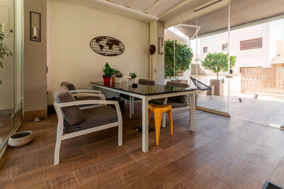 Se vende Villa - Chalet de 3 dormitorios en Costa Blanca, Alicante, España