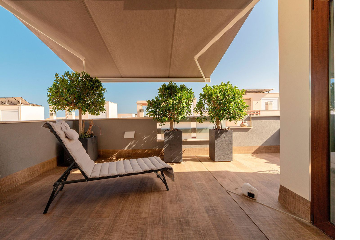 Se vende Villa - Chalet de 3 dormitorios en Costa Blanca, Alicante, España