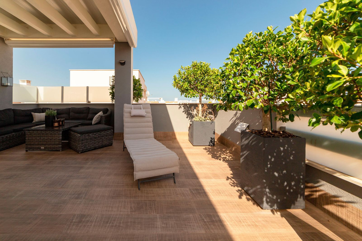 Se vende Villa - Chalet de 3 dormitorios en Costa Blanca, Alicante, España