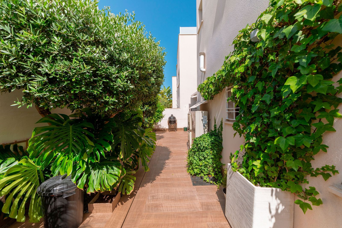Se vende Villa - Chalet de 3 dormitorios en Costa Blanca, Alicante, España