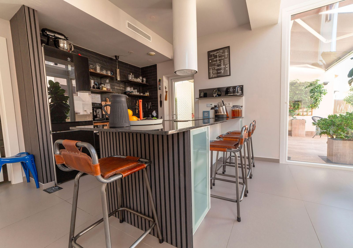 Se vende Villa - Chalet de 3 dormitorios en Costa Blanca, Alicante, España