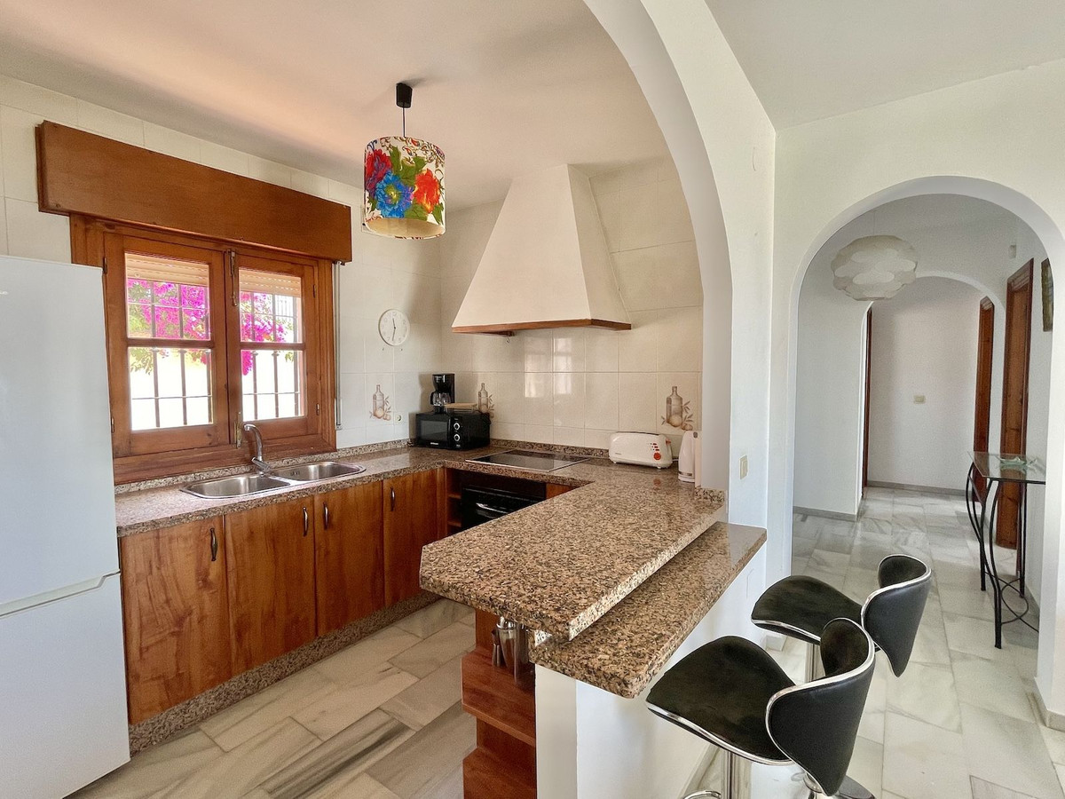 2 Bed Townhouse for sale in Nerja Costa Del Sol East, Málaga, Spain