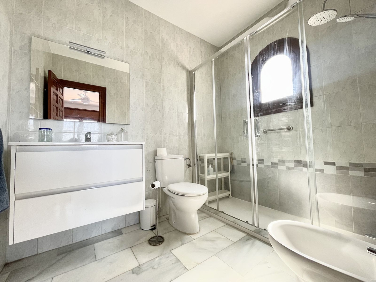 2 Bed Townhouse for sale in Nerja Costa Del Sol East, Málaga, Spain