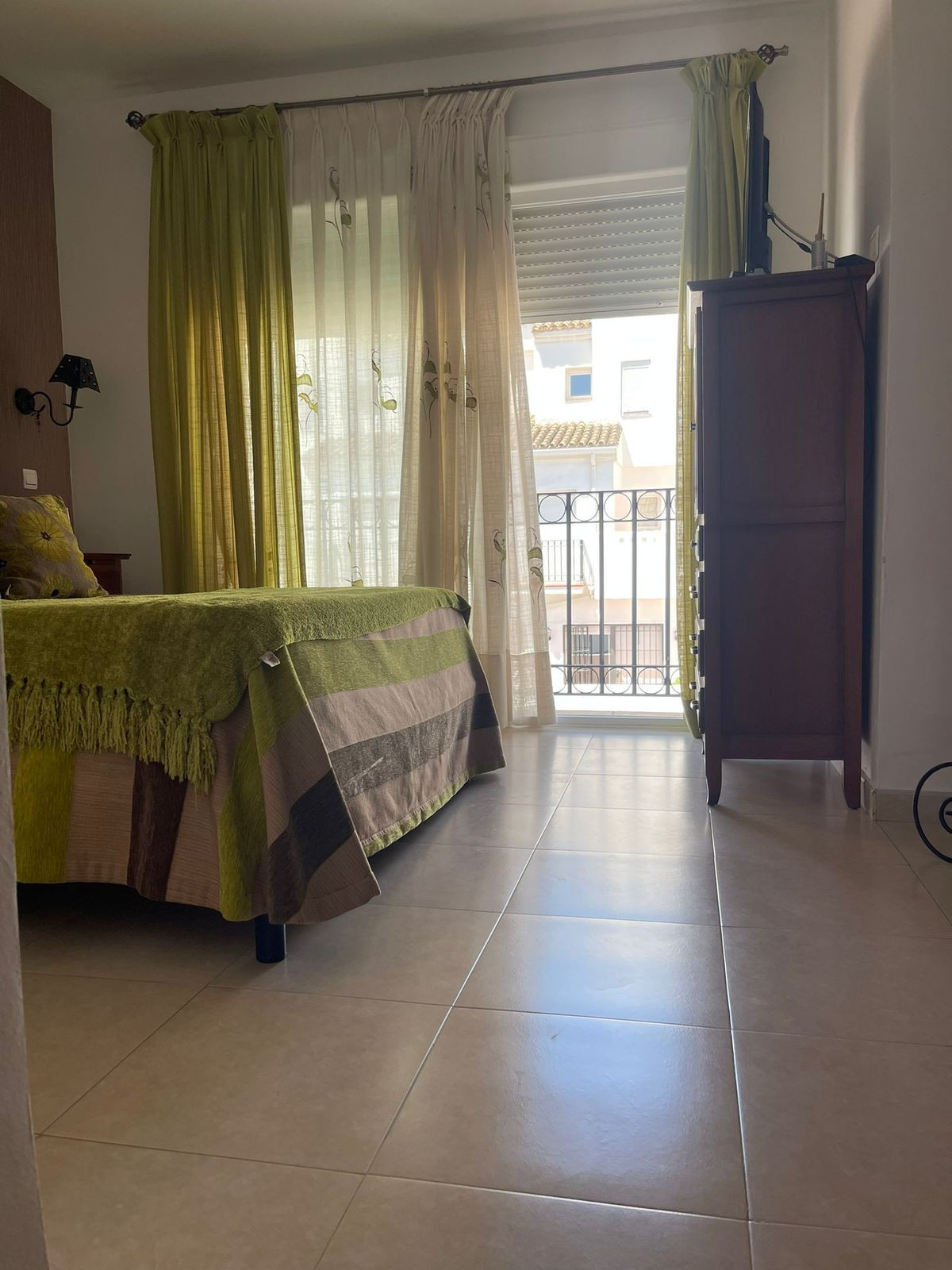 3 Bed Townhouse for sale in Estepona Costa Del Sol, Málaga, Spain