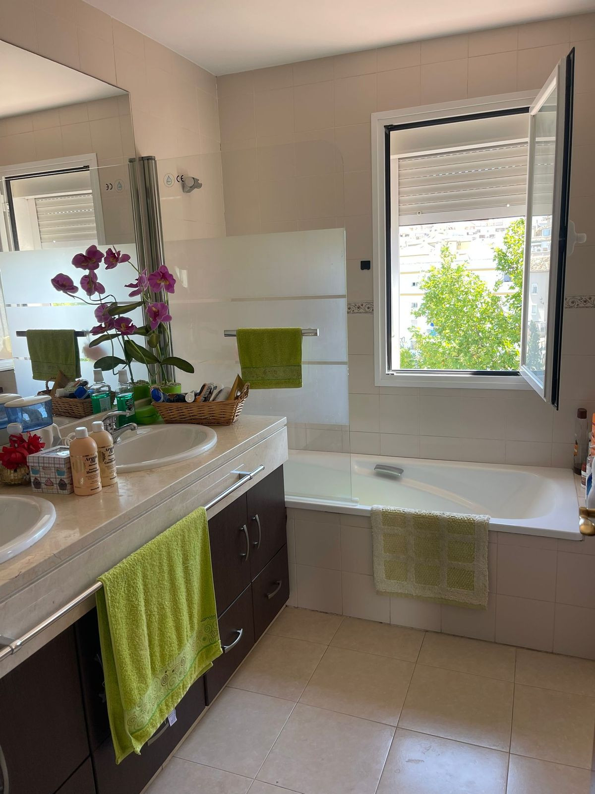 3 Bed Townhouse for sale in Estepona Costa Del Sol, Málaga, Spain