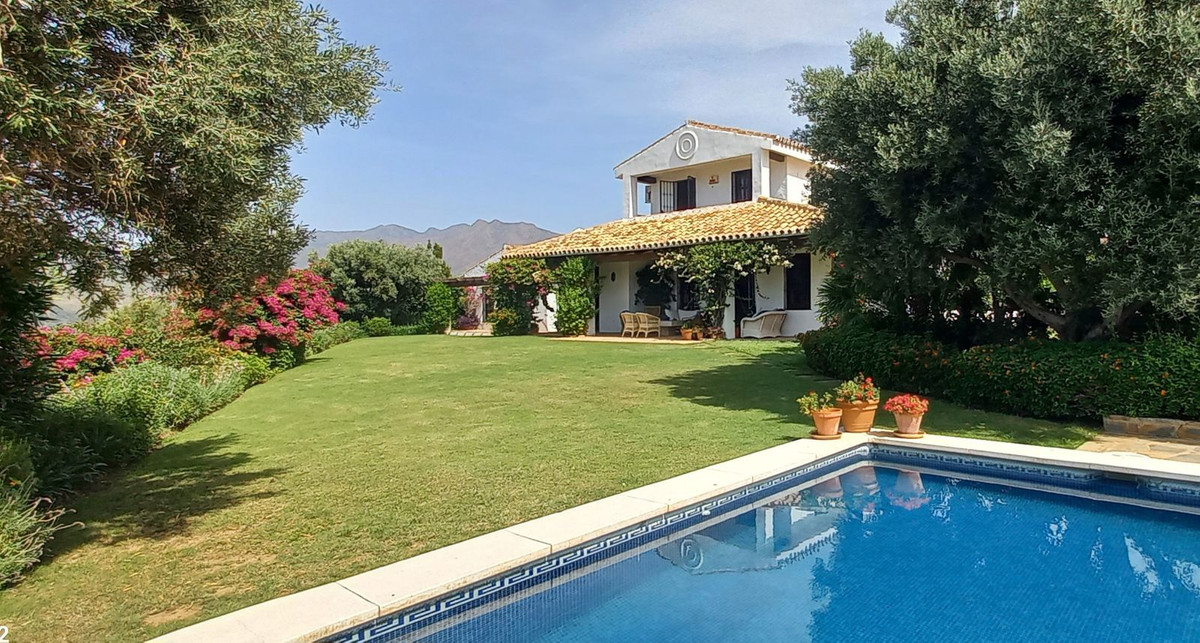 4 Bed Townhouse for sale in La Cala De Mijas Costa Del Sol, Málaga, Spain