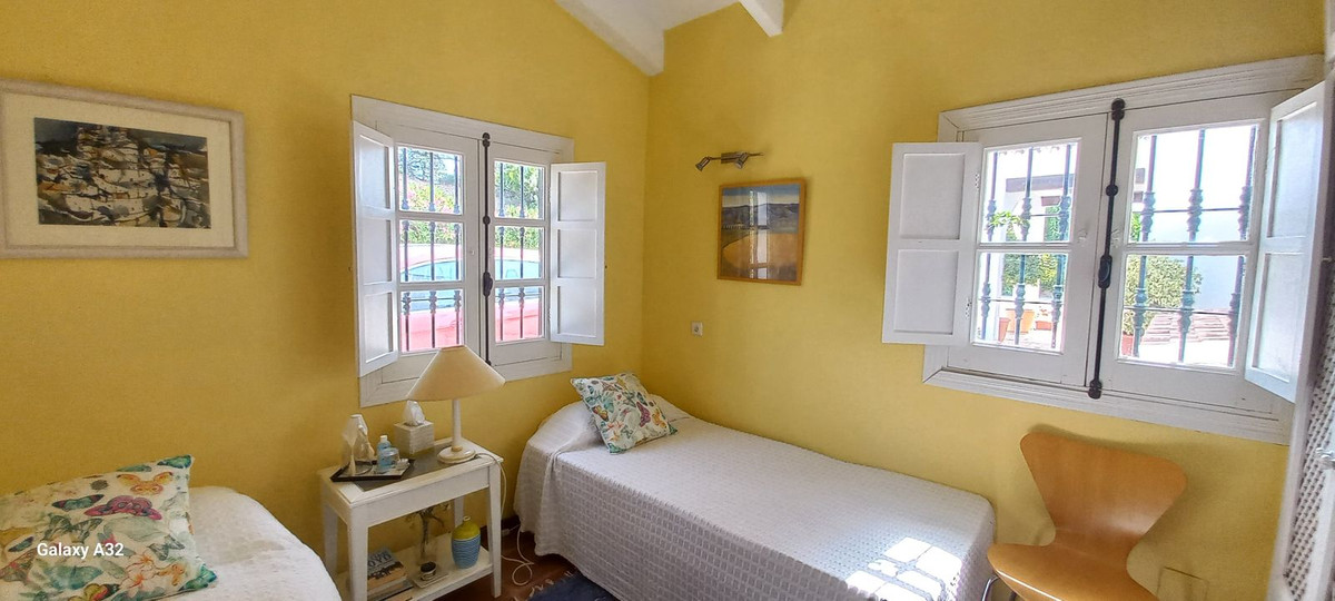 4 Bed Townhouse for sale in La Cala De Mijas Costa Del Sol, Málaga, Spain