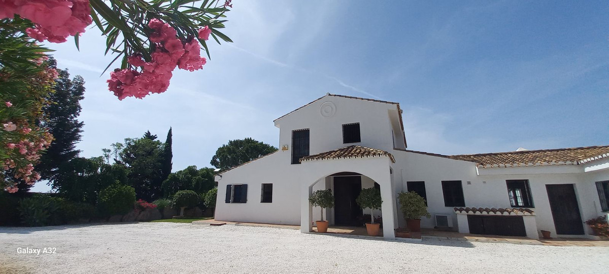 4 Bed Townhouse for sale in La Cala De Mijas Costa Del Sol, Málaga, Spain