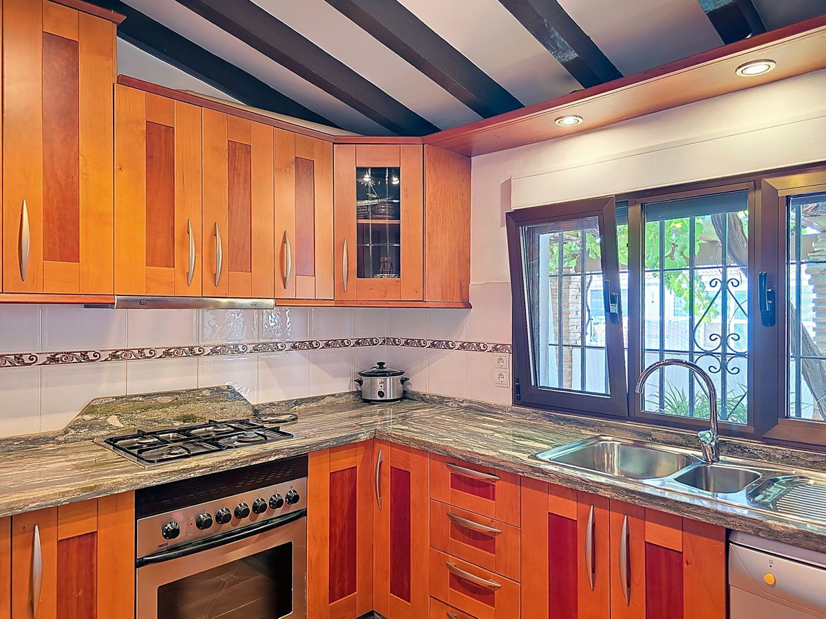 Se vende Villa - Chalet de 2 dormitorios en Costa Del Sol East, Málaga, España