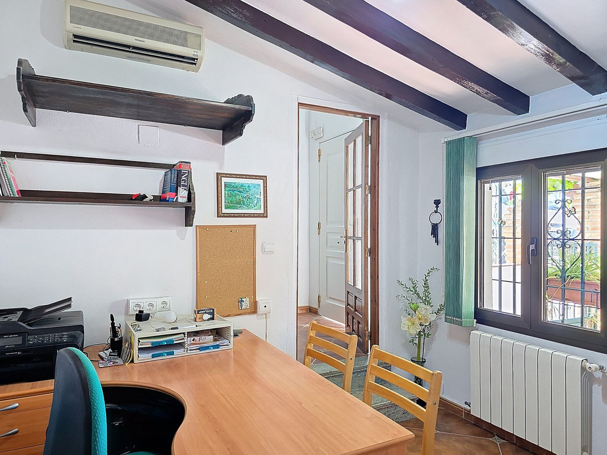 Se vende Villa - Chalet de 2 dormitorios en Costa Del Sol East, Málaga, España